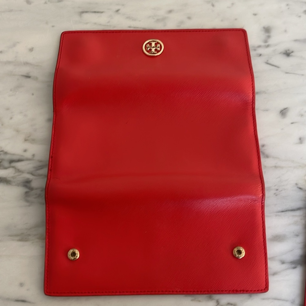 Tory Burch coral wallet - Picture 4 of 5